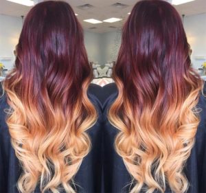 Golden highlights for your burgundy hair with highlights