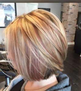 To get such subtle highlights you can try to highlight your hair with natural techniques